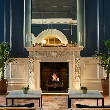 Marriott Royal Hotel