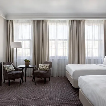 Szálloda Marriott Royal