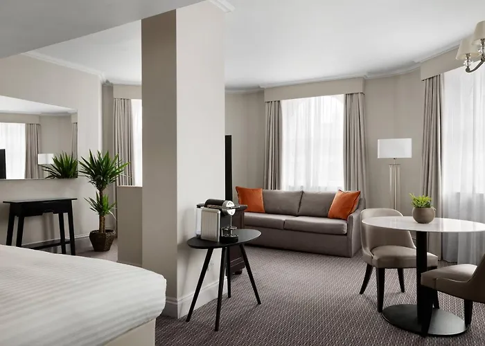 Ξενοδοχείο Marriott Royal 4*