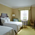 메리어트 로열 호텔 4*