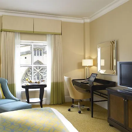 Marriott Royal Hotel