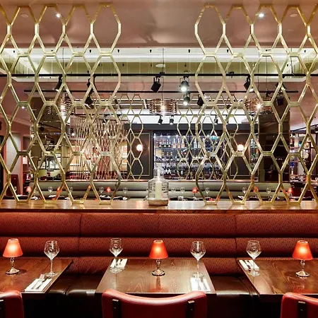 Готель Marriott Royal
