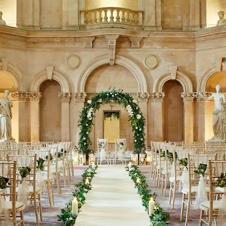 호텔 메리어트 로열 4*